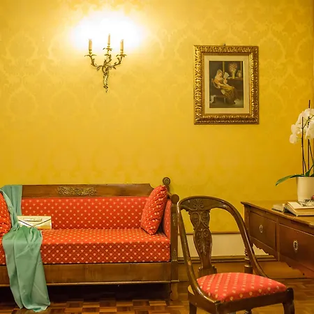 Due Torri Otel