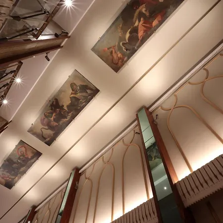 Due Torri Otel