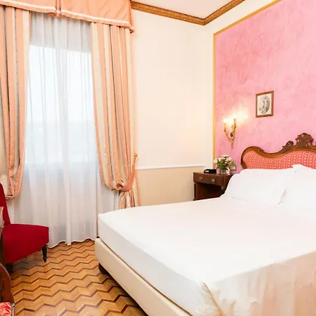 Due Torri Otel