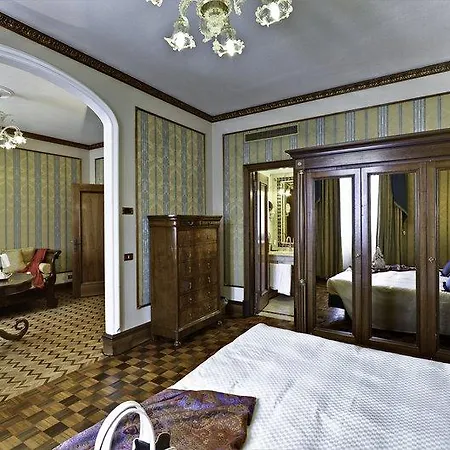 Due Torri Otel 5*