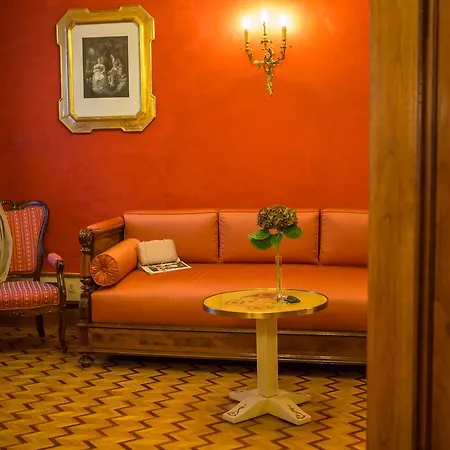 Due Torri Otel